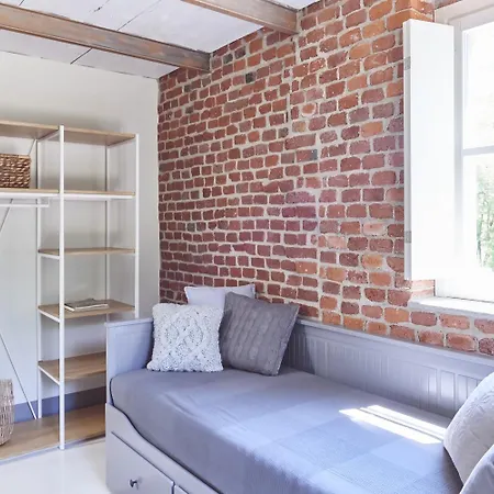 Aqvae Unconventional Ferienhaus